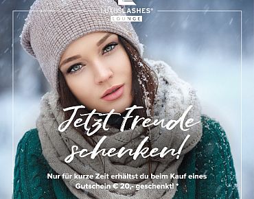 Sich im Winter verwöhnen mit einem atemberaubenden Augenaufschlag